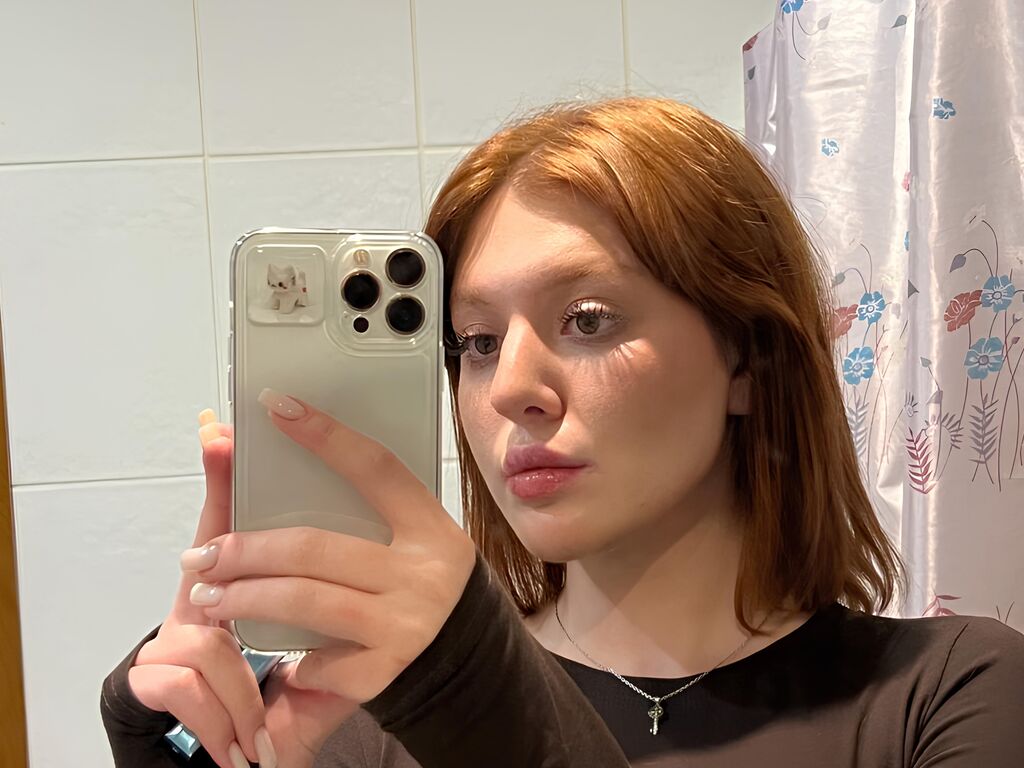 NinaColl></p>

       
    </div>
    </div>
</div>
<div class=